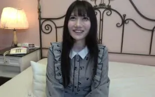 FC2PPV-3178041 乾淨俐落的長黑髮少女
