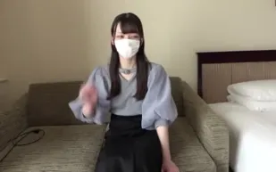 FC2PPV-2973136 與清純美女的長時間性愛