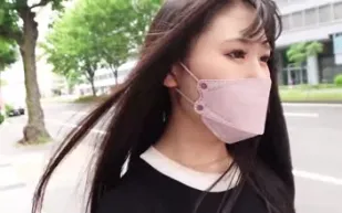 FC2PPV-3074367 文靜的女人不停地說著感覺很好