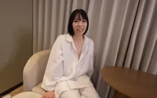 FC2PPV-4770664 羞恥心爆棚的騷穴反覆噴水