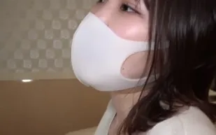 FC2PPV-2628185 豐滿的寵物店店員一夜約會