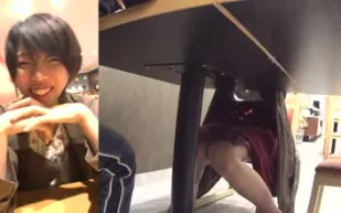 FC2PPV-2473327 意志堅強的女孩被帶到城市裡身上帶著遙控振動器