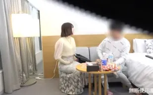 FC2PPV-2278841 只會手淫的女孩你一插入她就變成蕩婦