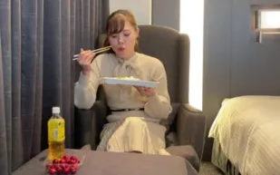 FC2PPV-1935583 F罩杯美女