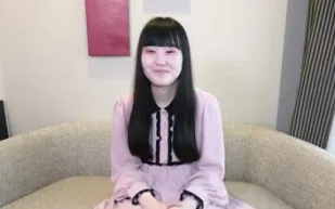 FC2PPV-1900173 小胸的女孩
