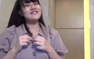 FC2PPV-1875825 濕透敏感的性感女孩