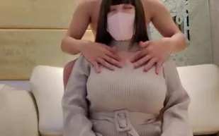 FC2PPV-1726550 擁有J罩杯巨乳的女孩乳交爆菊