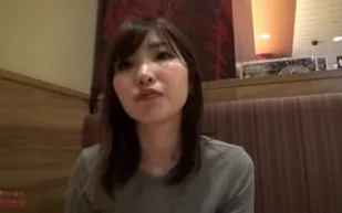 FC2PPV-1723833 漂亮又嬌小的女孩