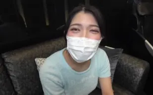 FC2PPV-4817305 與身材苗條胸部豐滿的雫進行原始性愛