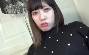 FC2PPV-4543080 白皙軟萌系女大學生被電動按摩器挑逗陰蒂痙攣絕頂潮噴