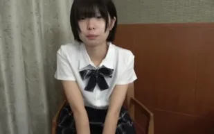 FC2PPV-4573682 嘲笑大人的代價白皙纖瘦陰沉妹