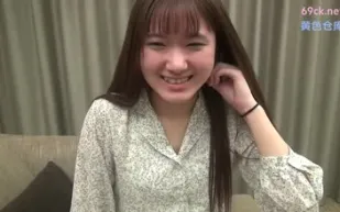 FC2PPV-1207332 害羞的小臉美女