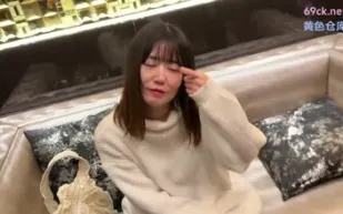 FC2PPV-4842720 身材豐滿的妻子被丈夫介紹給情人