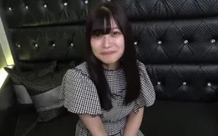 FC2PPV-4568451 內向靦腆大一新生初嘗中出
