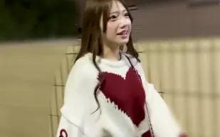 FC2PPV-4848059 模特兒身材F罩杯美咲小姐遠程振動器裝備上街一邊說著請停止一邊劇烈抽搐接受調教將滾燙的精液注入濕潤的情慾私處